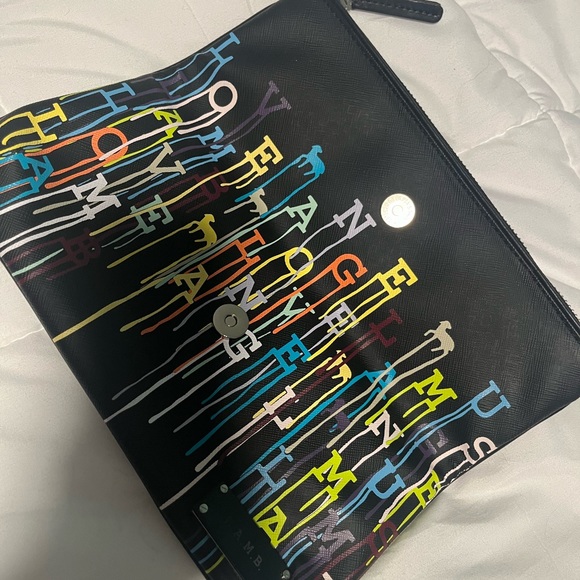 L.A.M.B. Clutch - Picture 2 of 5